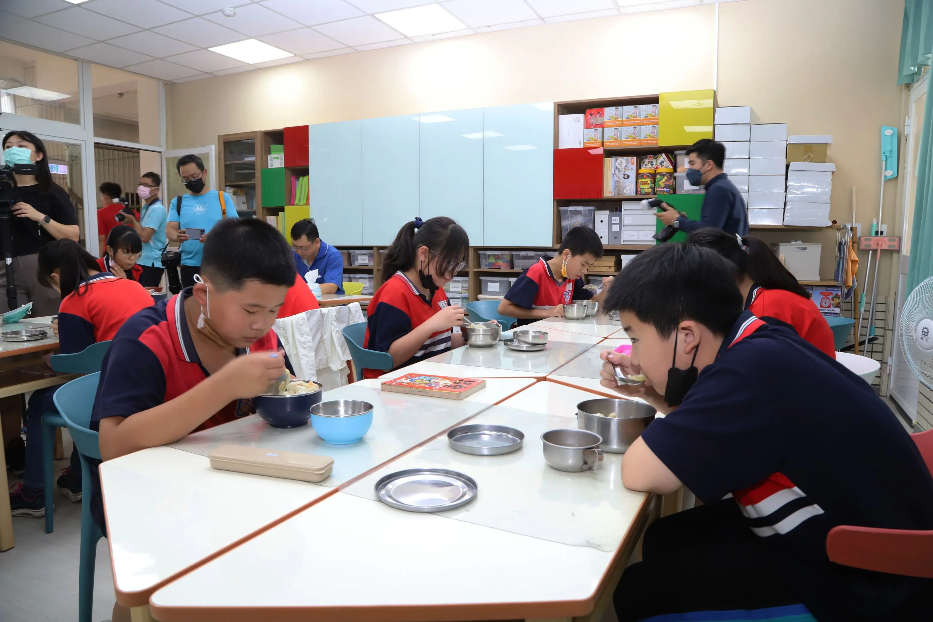 嘉義縣115學年度起公立高中及國中小營養午餐　全面免費