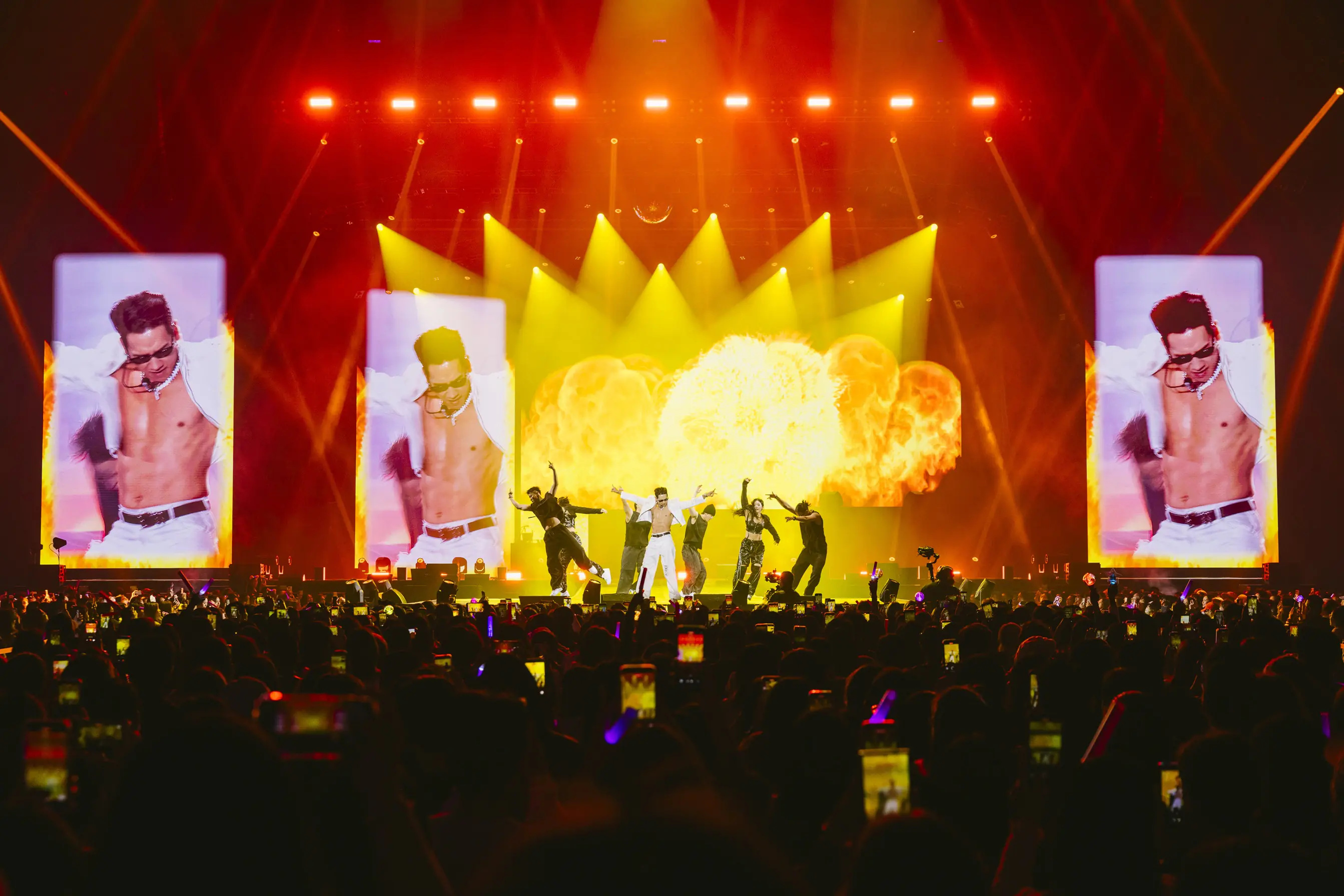 韓流天王 RAIN 睽違20年二度攻蛋開唱 把小巨蛋變「極限體能才藝大賞」 韓流天王 RAIN 睽違20年二度攻蛋開唱 把小巨蛋變「極限體能才藝大賞」