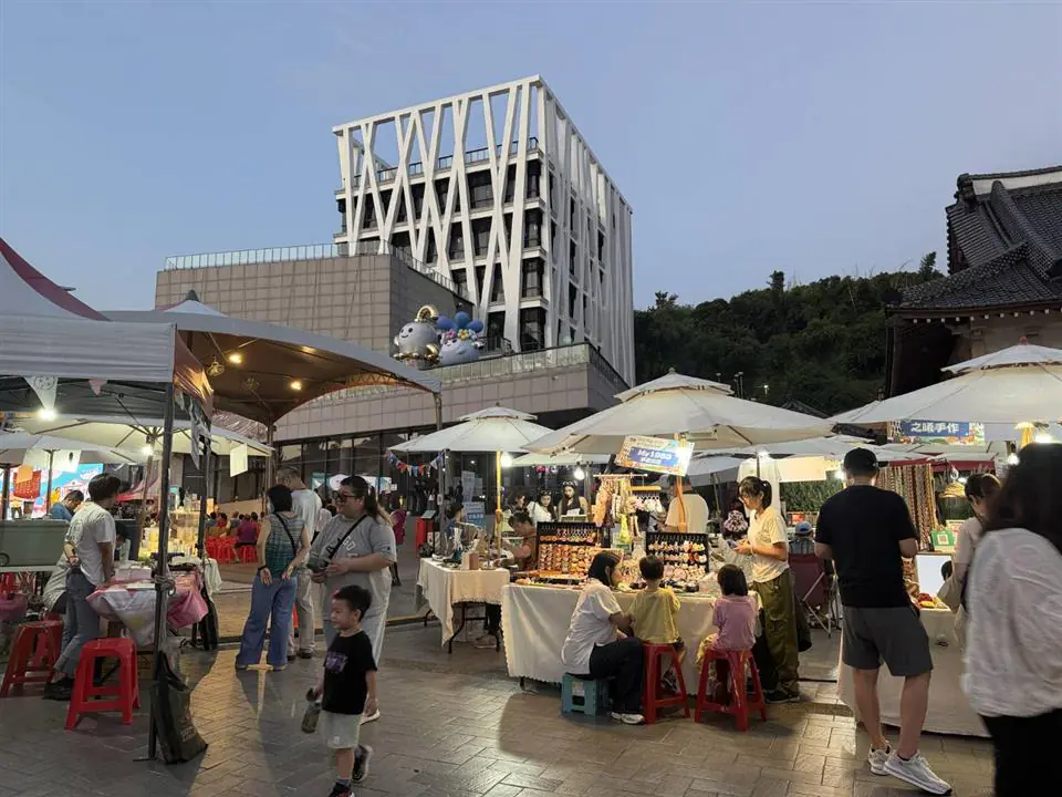 逛市集、賞名作迎新春！卦山3號開春市集1/17-18登場