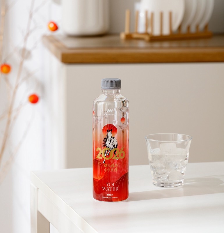 開運囤水也能抽黃金!YOI WATER鹼性水馬年限定 momo獨家登場 開運囤水也能抽黃金!YOI WATER鹼性水馬年限定 momo獨家登場
