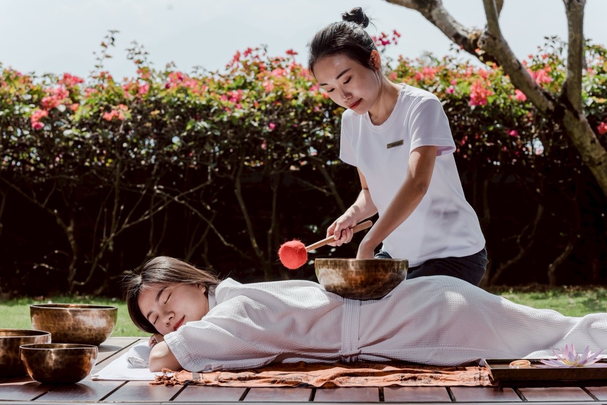 涵碧樓 • 隱於湖光的冬日儀式: 從「宿」到「養」的極致感官巡禮 涵碧樓 • 隱於湖光的冬日儀式: 從「宿」到「養」的極致感官巡禮