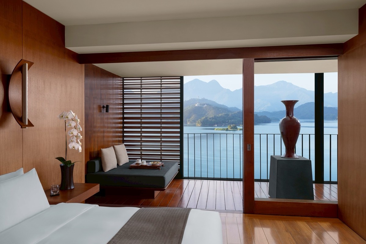 涵碧樓 • 隱於湖光的冬日儀式: 從「宿」到「養」的極致感官巡禮 涵碧樓 • 隱於湖光的冬日儀式: 從「宿」到「養」的極致感官巡禮