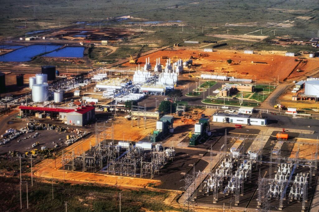 川普「交易藝術」震撼拉美!委內瑞拉代理總統宣布美方解凍百億資產 能源市場恐迎世紀級大洗牌 川普「交易藝術」震撼拉美!委內瑞拉代理總統宣布美方解凍百億資產 能源市場恐迎世紀級大洗牌