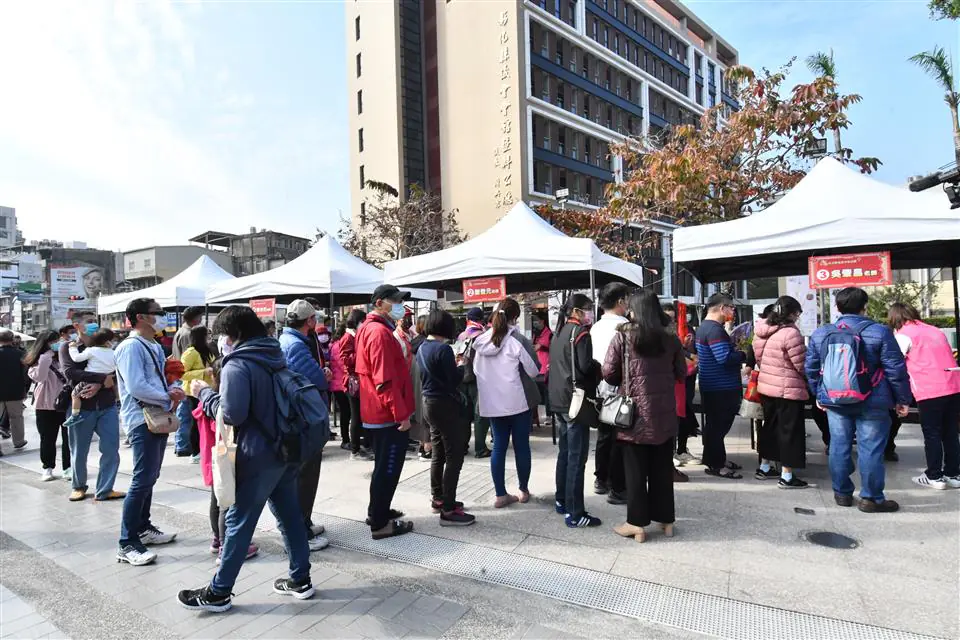 筆墨傳福賀新歲　春聯義賣暖人心　115年迎新春公益活動2/1溫暖登場