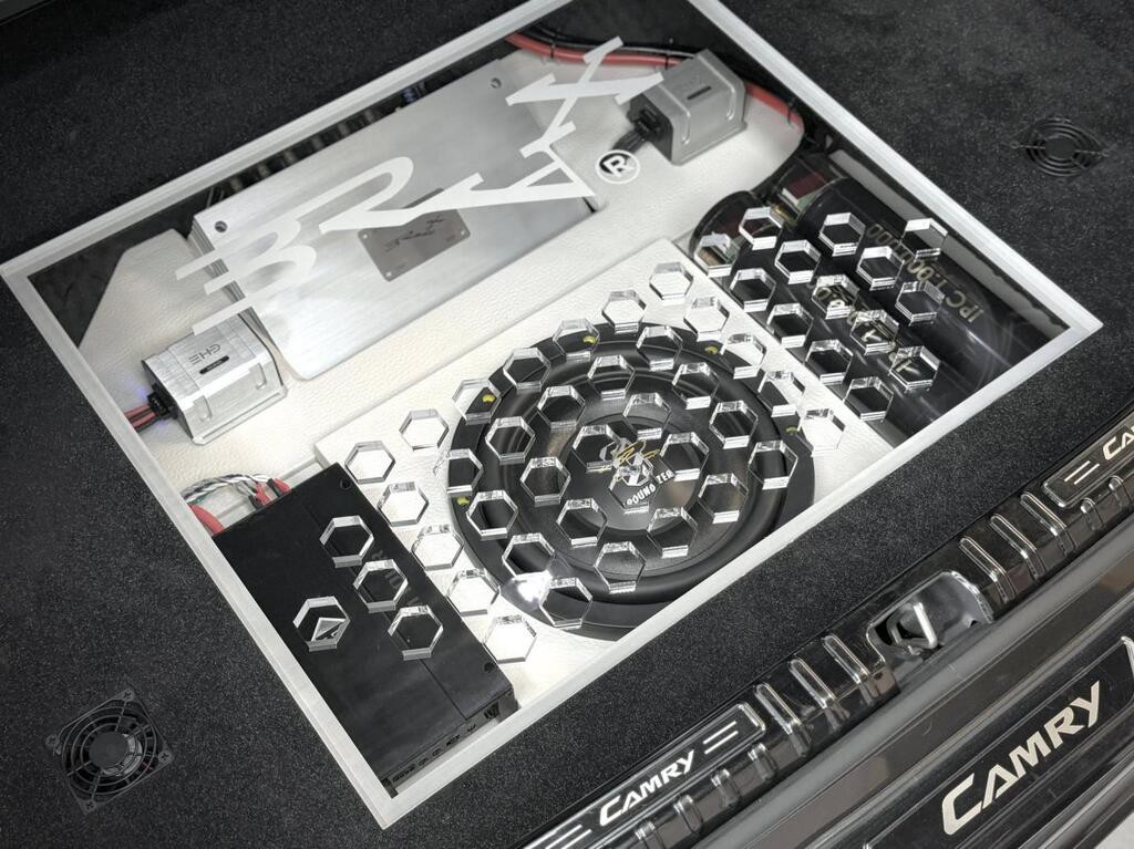 高雄汽車音響改裝職人:從直覺出發 用實作走出品牌之路 高雄汽車音響改裝職人:從直覺出發 用實作走出品牌之路