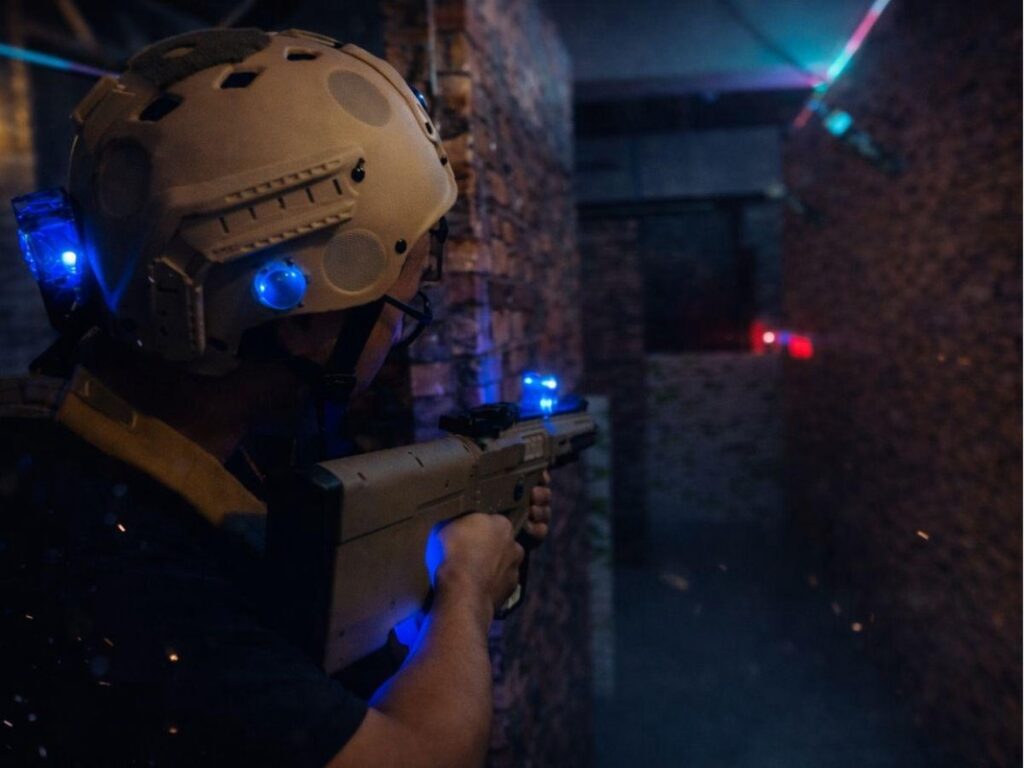 汐止雷射對戰新場地:沉浸式場景+道具 團建/社團包場玩法一次看 汐止雷射對戰新場地:沉浸式場景+道具 團建/社團包場玩法一次看