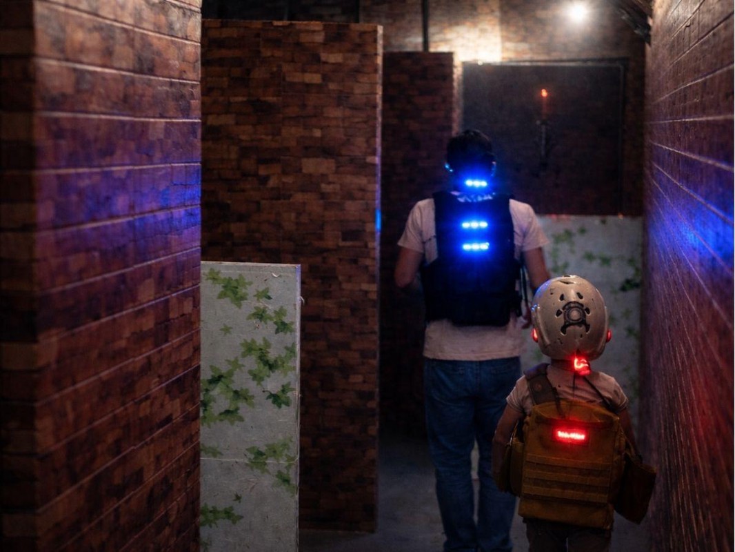 汐止雷射對戰新場地:沉浸式場景+道具 團建/社團包場玩法一次看 汐止雷射對戰新場地:沉浸式場景+道具 團建/社團包場玩法一次看