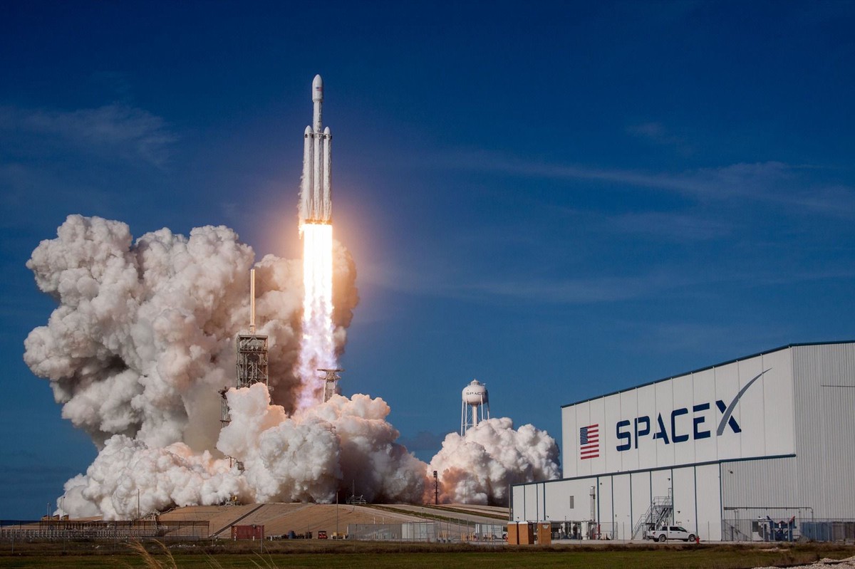 史詩級IPO?傳SpaceX 6月掛牌募資500億美元、估值上看1.5 兆美元 史詩級IPO?傳SpaceX 6月掛牌募資500億美元、估值上看1.5 兆美元