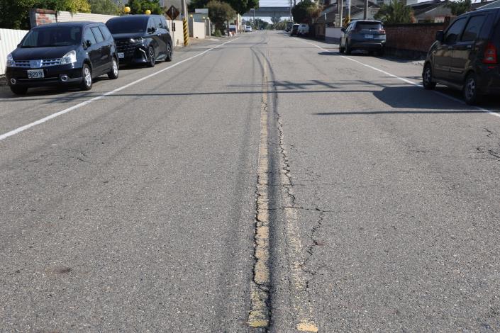 保障用路安全 虎尾鄉道雲94線斥資682萬元整修 「虎尾鎮鄉道雲94路面改善重鋪工程」,初步估算改善長度約1,000公尺,斥資工程經費近7百萬元