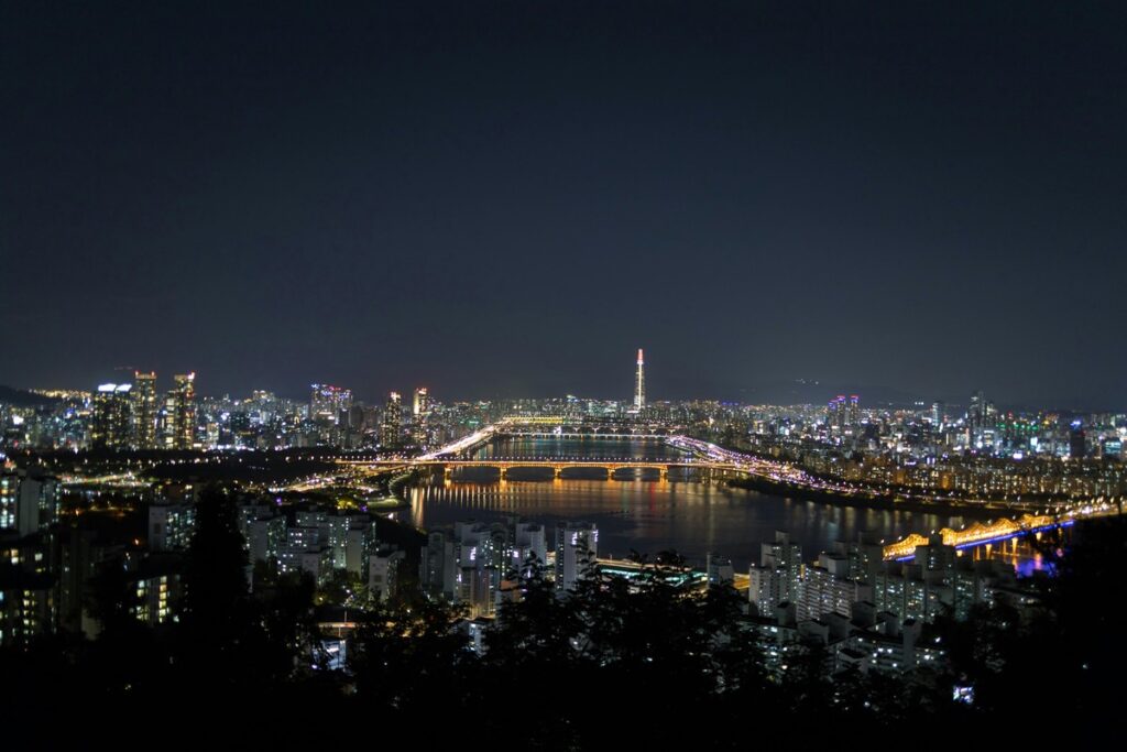 全韓「最佛地價」竟在蔚山!年漲不到1%卻引爆交易狂潮 交易量年增11%稱霸全國亞軍 揭密製造業首都轉型新商機 全韓「最佛地價」竟在蔚山!年漲不到1%卻引爆交易狂潮 交易量年增11%稱霸全國亞軍 揭密製造業首都轉型新商機