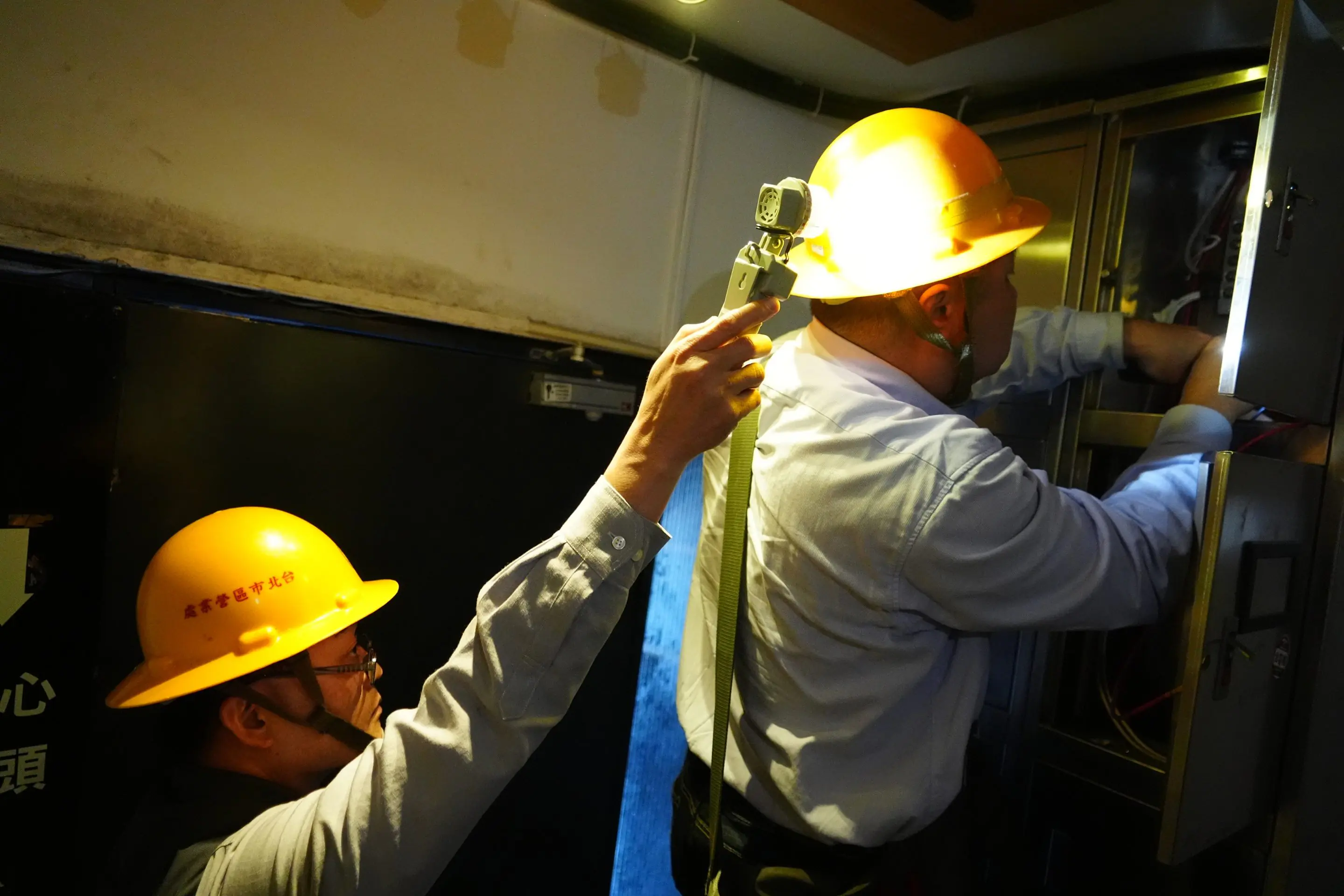 北市強力取締非法日租套房 信義區違規業者遭斷水斷電 北市強力取締非法日租套房 信義區違規業者遭斷水斷電