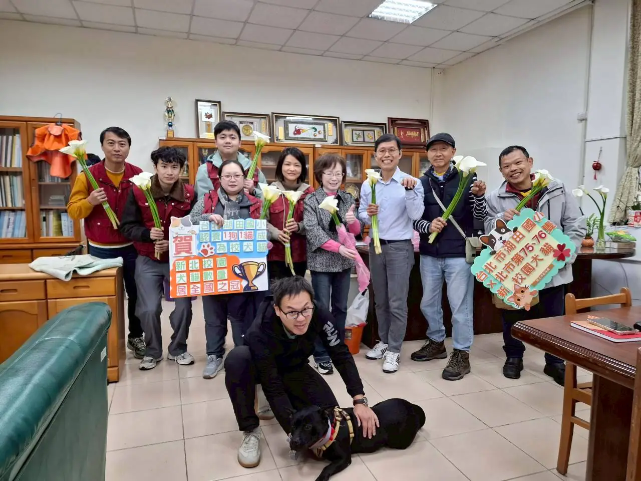 湖田實小三肢校犬「安生」進駐校長室　打造校園溫暖生命教育