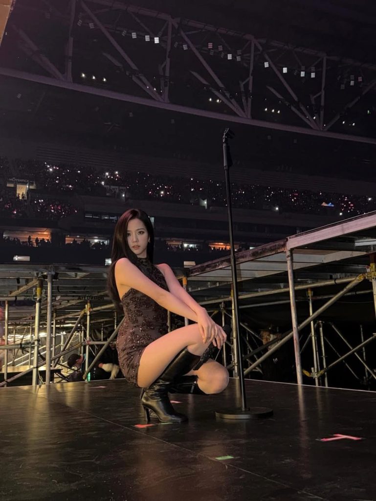 報新聞看香港BLACKPINK的香港演唱會Jisoo感性推文 報新聞看香港BLACKPINK的香港演唱會Jisoo感性推文