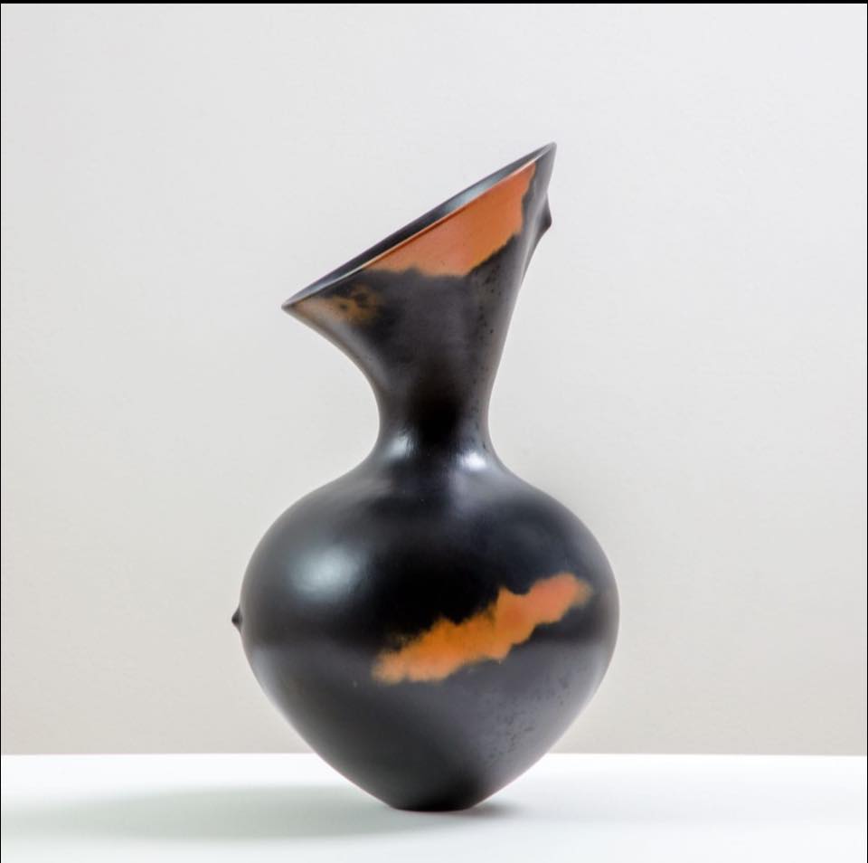 《顛倒花園》 Haute Couture Dior高級訂製的形狀? 《顛倒花園》 Haute Couture Dior高級訂製的形狀?