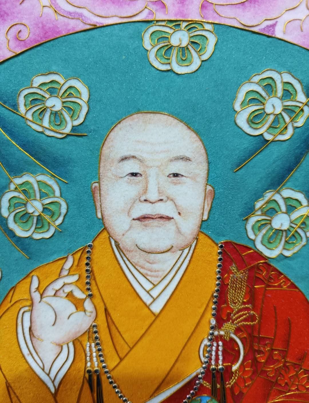 掐絲唐卡賞析(上) 星雲大師掐絲唐卡:把「人間佛教」的弘法足跡,織進金絲與祥雲之間 掐絲唐卡賞析(上) 星雲大師掐絲唐卡:把「人間佛教」的弘法足跡,織進金絲與祥雲之間