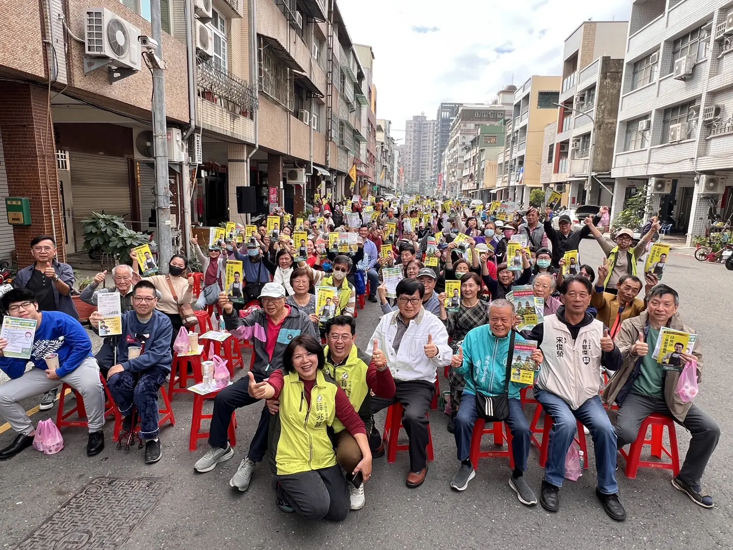 跨派系破冰:左楠區 薛兆基撕開藍綠界線,強勢突圍 跨派系破冰:左楠區 薛兆基撕開藍綠界線,強勢突圍