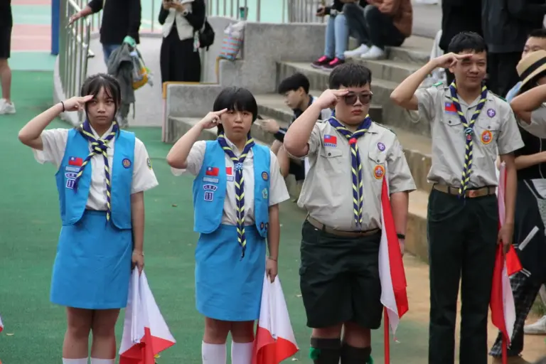 一名高中生立志當刑警；作文題目「我的志願」是否還有重量！