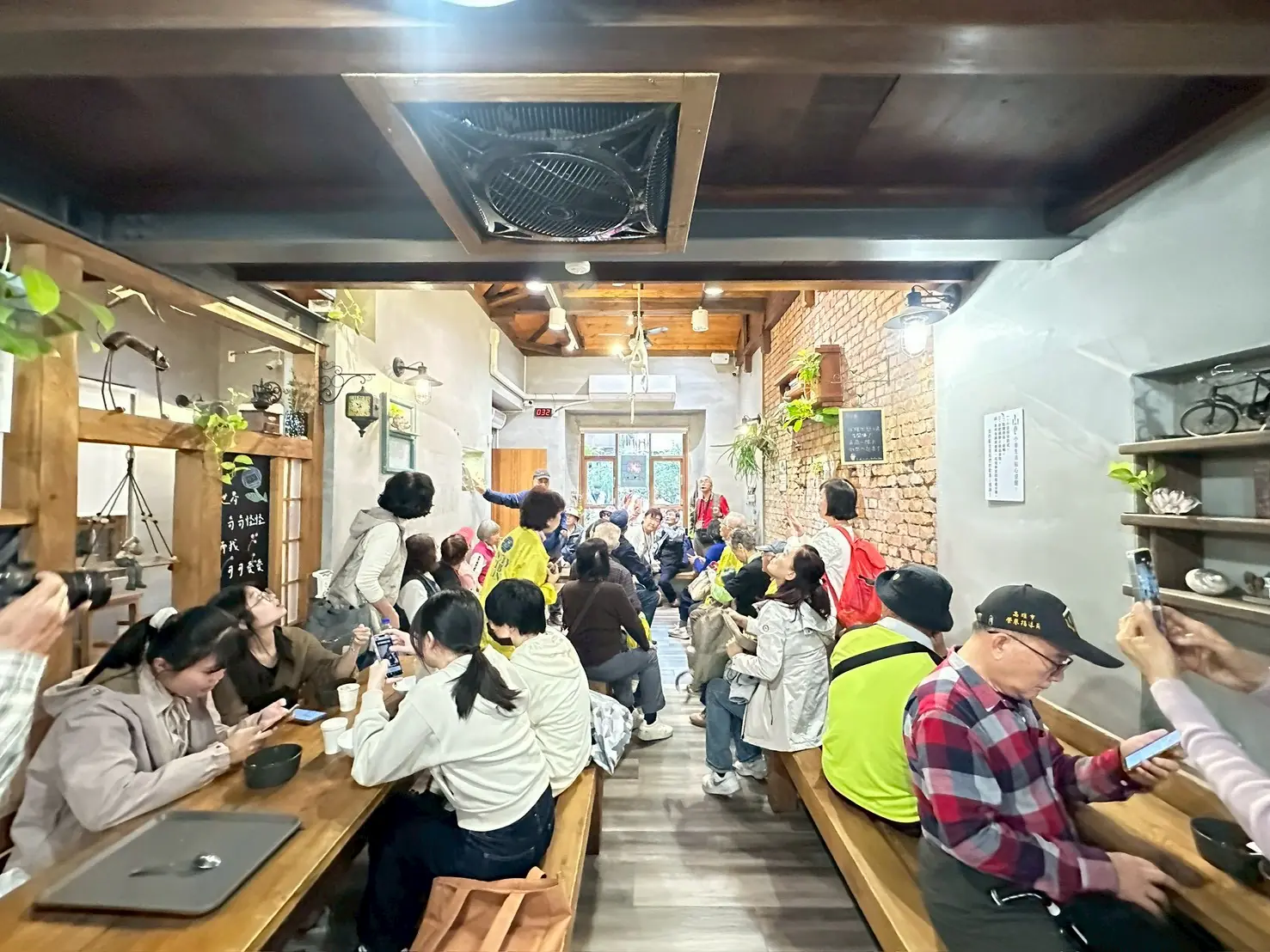 從味蕾走進文化現場 銀髮族協會攜手日本長宿協會走讀高雄一日遊 從味蕾走進文化現場 銀髮族協會攜手日本長宿協會走讀高雄一日遊