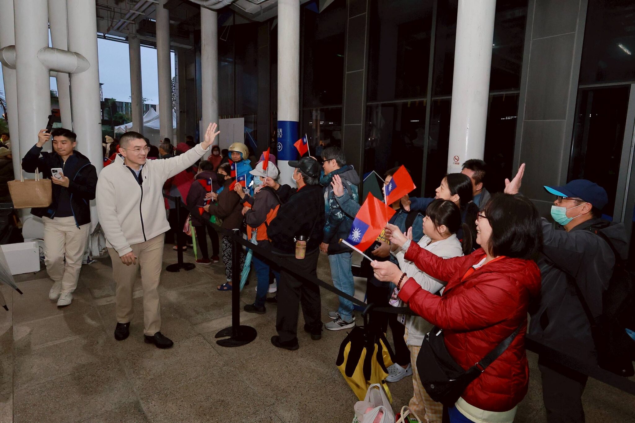 「台灣頭・愛永續・迎未來」基隆元旦升旗 謝國樑:用心服務市民 「台灣頭・愛永續・迎未來」基隆元旦升旗 謝國樑:用心服務市民