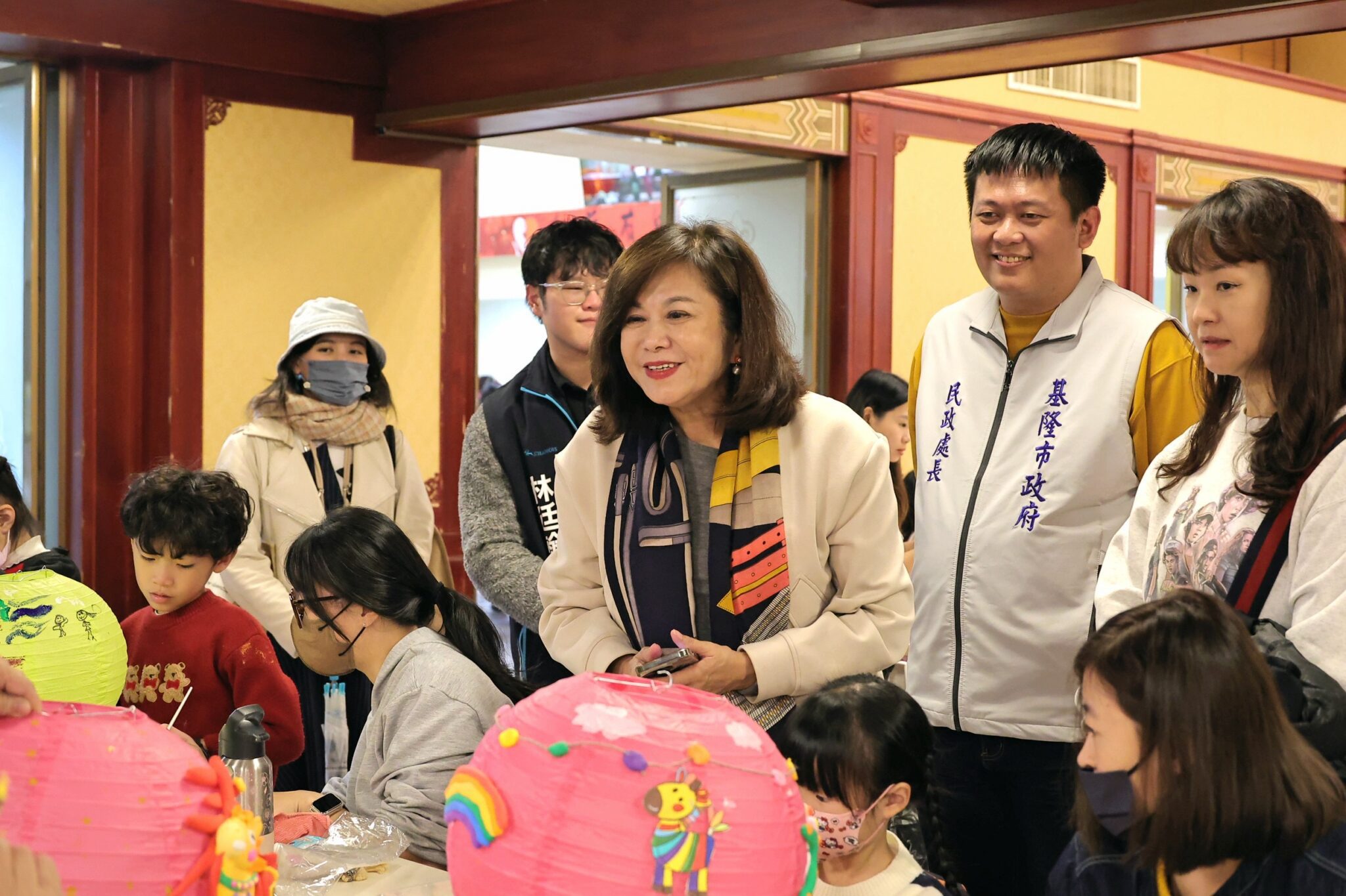 極樂寺元旦辦三好燈籠彩繪賽 邱佩琳賀新年祈願基隆和諧喜樂 極樂寺元旦辦三好燈籠彩繪賽 邱佩琳賀新年祈願基隆和諧喜樂