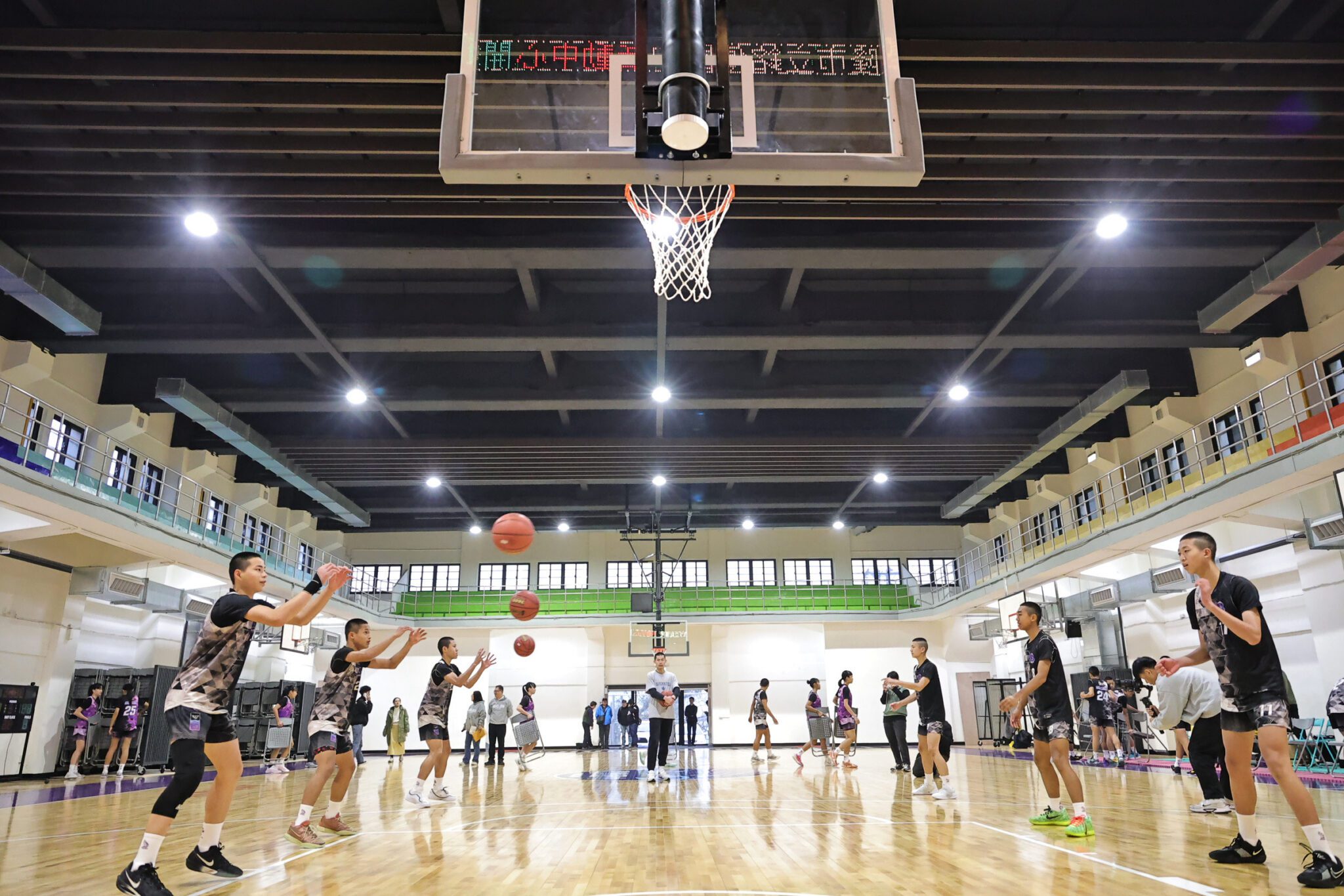 SBL選秀狀元余祥平回饋母校籃球教學 銘傳國中活動中心升級近乎職籃規格 SBL選秀狀元余祥平回饋母校籃球教學 銘傳國中活動中心升級近乎職籃規格