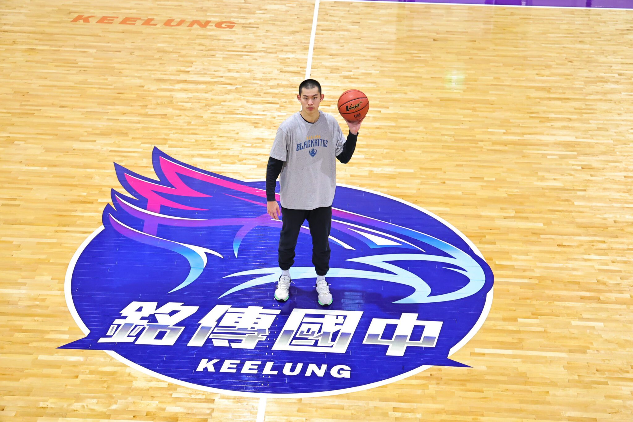 SBL選秀狀元余祥平回饋母校籃球教學 銘傳國中活動中心升級近乎職籃規格 SBL選秀狀元余祥平回饋母校籃球教學 銘傳國中活動中心升級近乎職籃規格