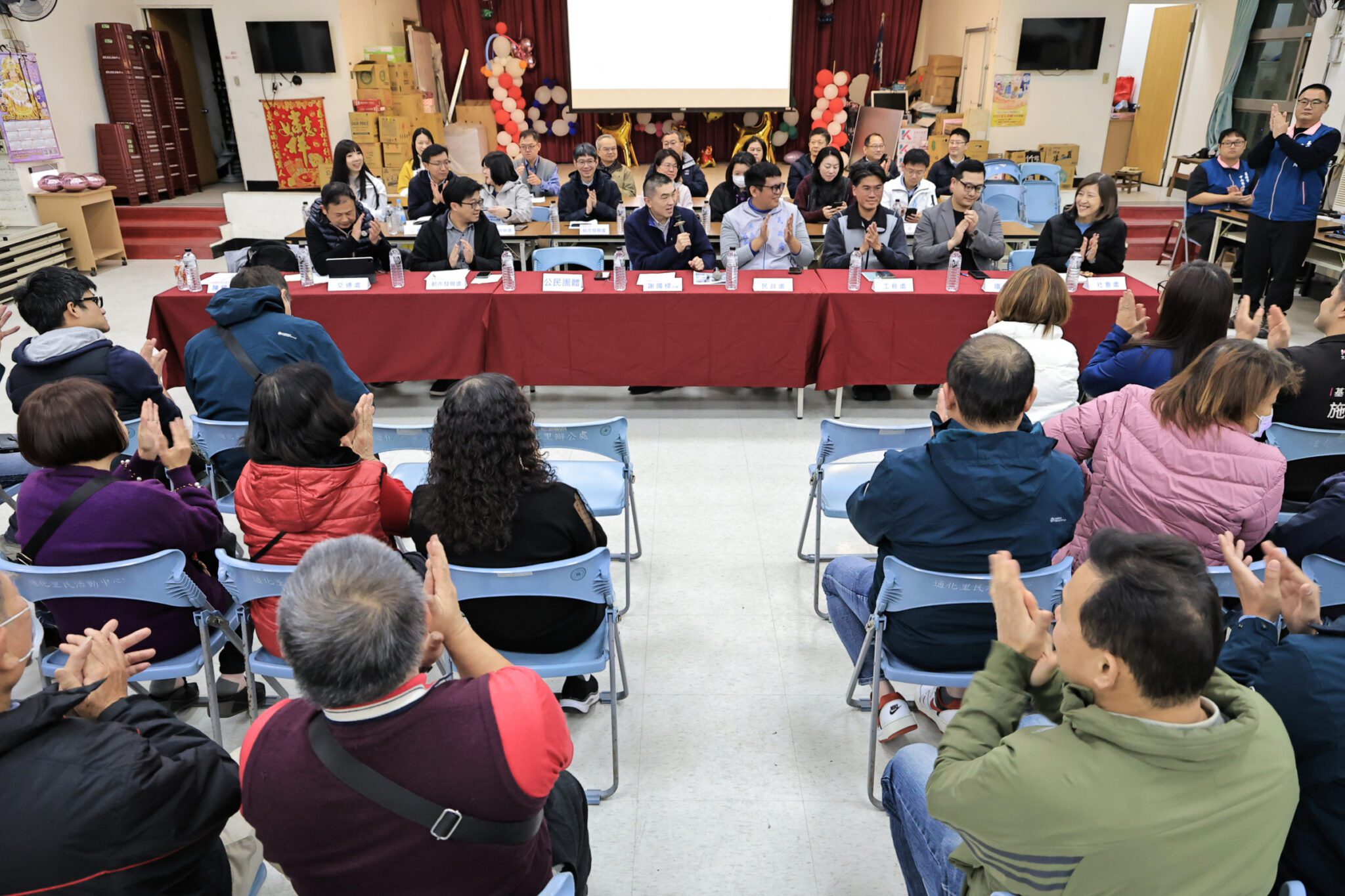 謝國樑主持中山區公民座談　零距離回應市民關切