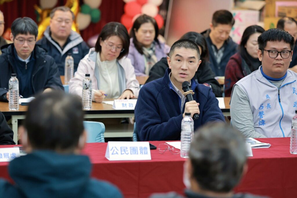 謝國樑主持中山區公民座談 零距離回應市民關切 謝國樑主持中山區公民座談 零距離回應市民關切