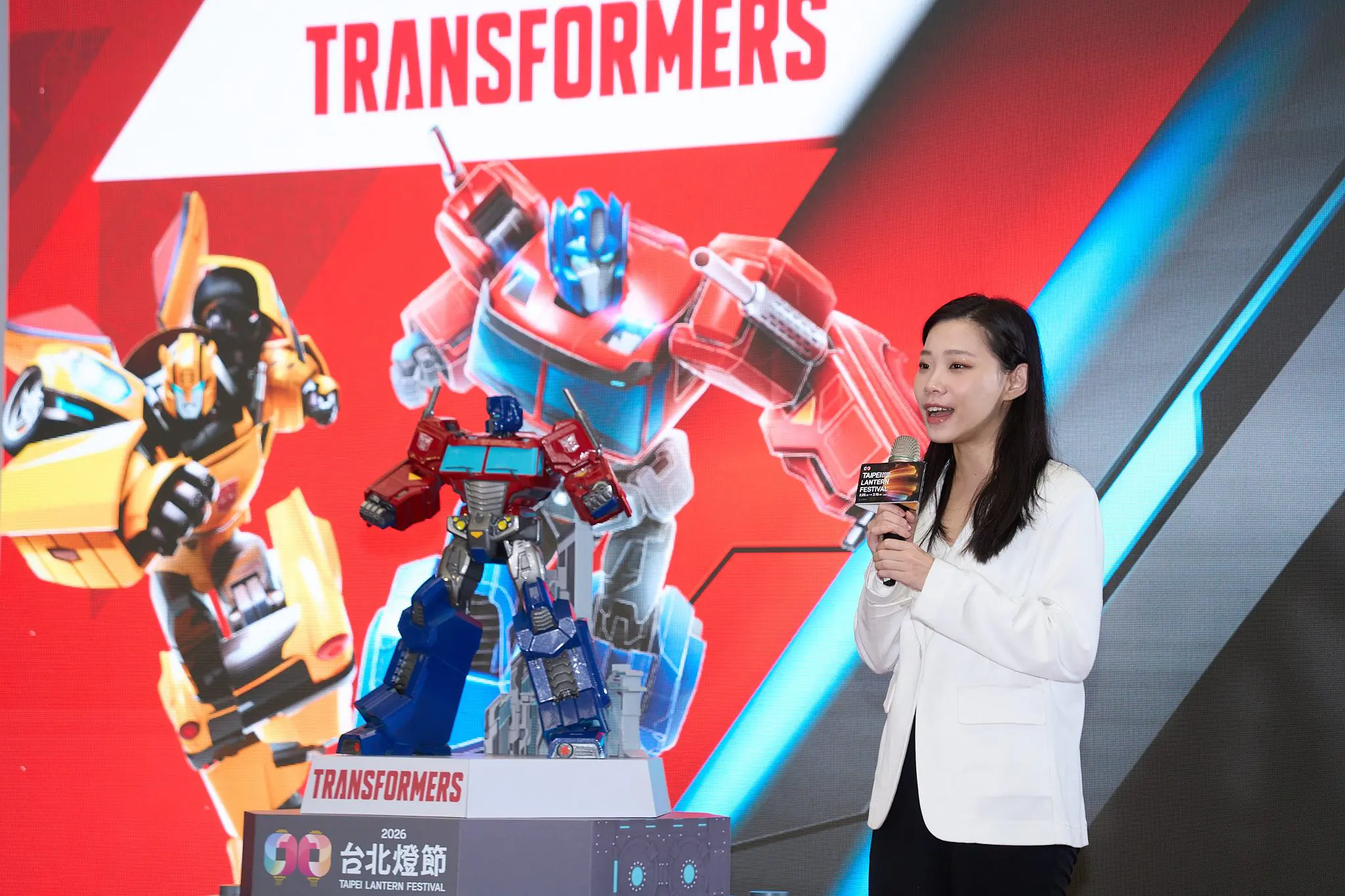 台北燈節2/25登場 《變形金剛》10米柯博文主燈搶先曝光 台北燈節2/25登場 《變形金剛》10米柯博文主燈搶先曝光