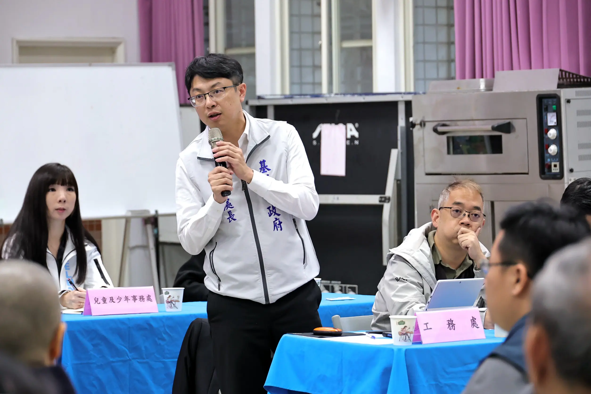 基隆公民座談走入暖暖 謝國樑率局處主管面對面回應在地需求 基隆公民座談走入暖暖 謝國樑率局處主管面對面回應在地需求