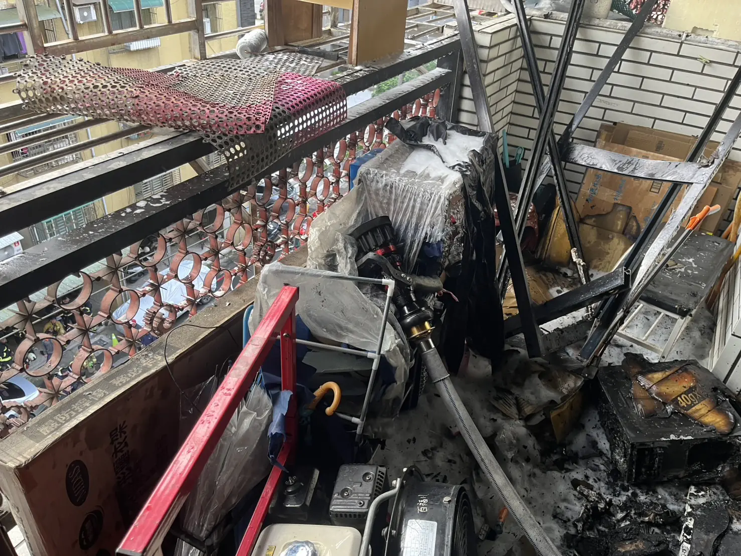 基隆連日火警釀悲劇　消防局示警：囤物致「火載量」暴增、3分鐘即失控