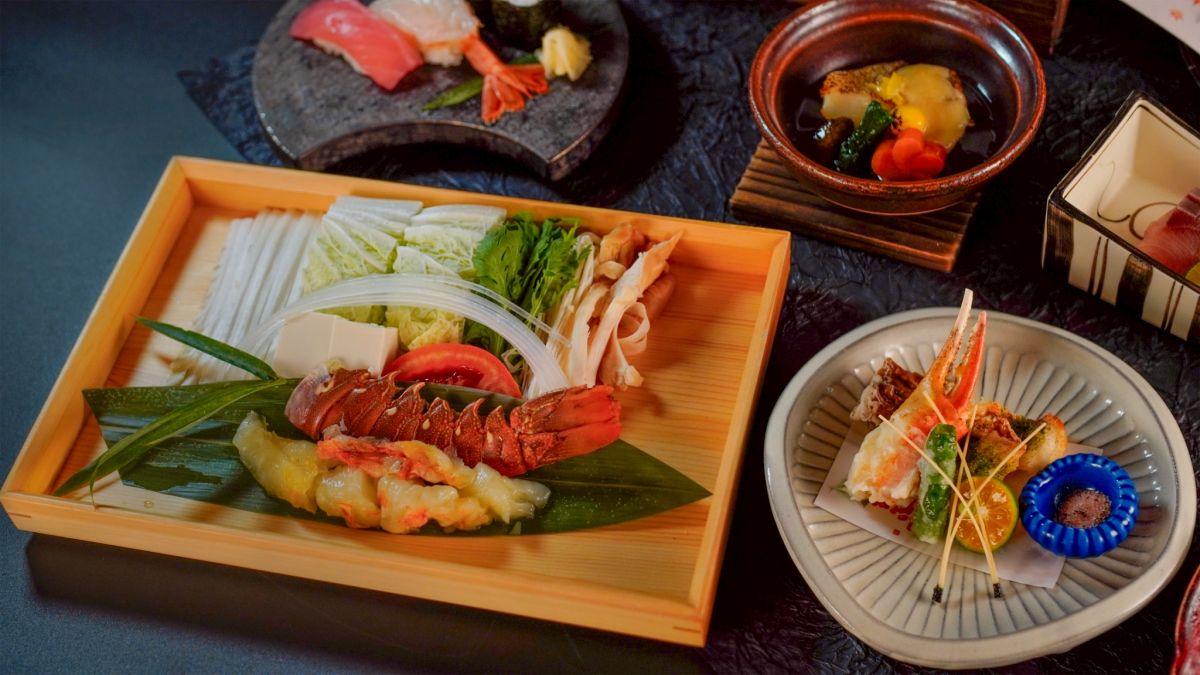 免飛日本!莞固和食「冬懷石」獻上松葉蟹與真鯛 千元級爽嗑紅白開運盛宴 圖/莞固和食全新推出的「冬懷石」料理,將風水運勢轉化為味覺體驗的設計,讓每一口咀嚼都帶有吉祥的深意。(莞固和食 提供)