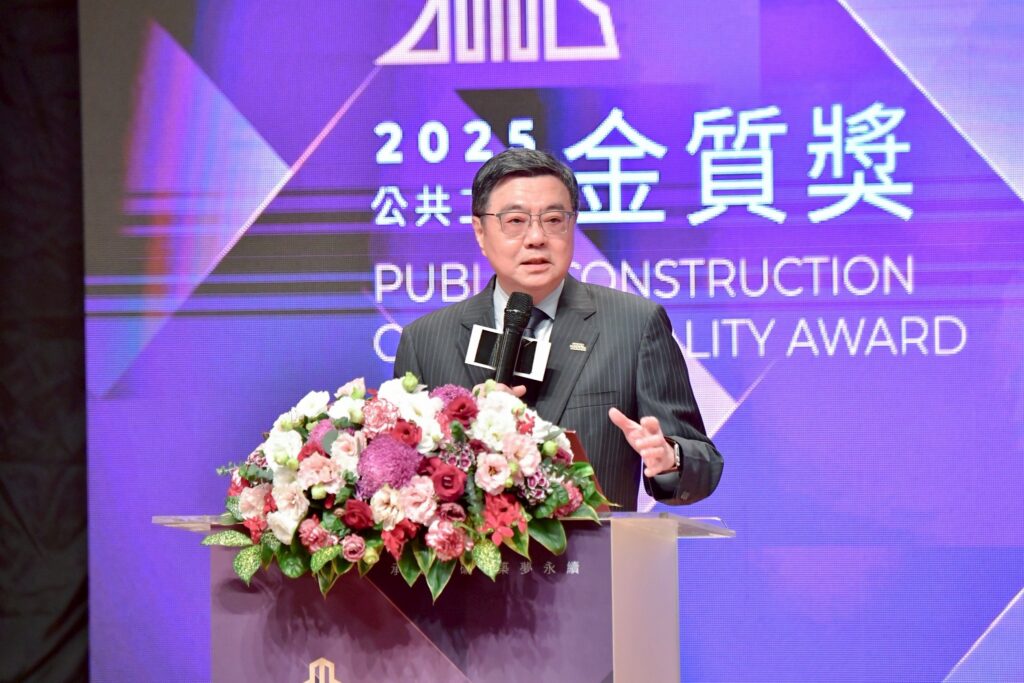 頒發公共工程金質獎 卓揆期許提升工程品質 頒發公共工程金質獎 卓揆期許提升工程品質