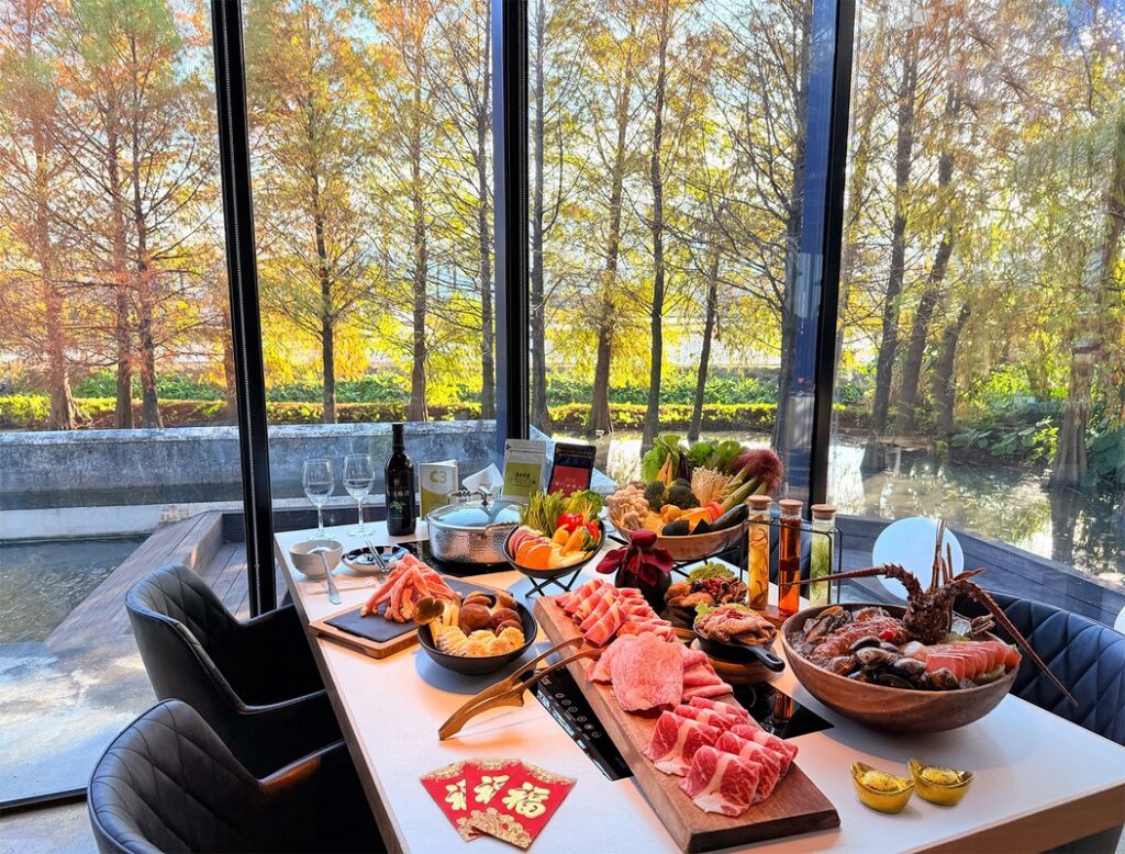 「Shadow影子市集火鍋」2026春節推 限量100組「尊榮・和牛海陸套餐」 「Shadow影子市集火鍋」2026春節推 限量100組「尊榮・和牛海陸套餐」