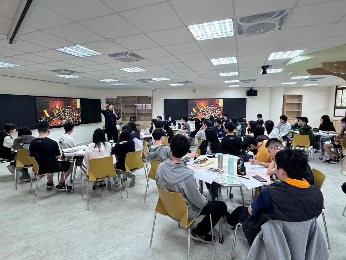 打破教室藩籬!北市推動「新世代學習空間」 助學生從被動接受變主動探索 打破教室藩籬!北市推動「新世代學習空間」 助學生從被動接受變主動探索