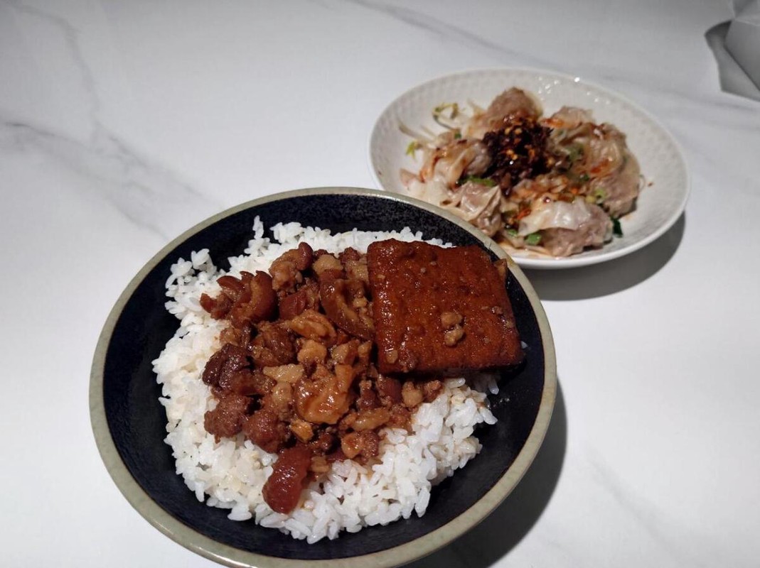 八德介壽路麵店推薦|桃園美食家狂讚的手工餛飩與紅油抄手 八德介壽路麵店推薦|桃園美食家狂讚的手工餛飩與紅油抄手