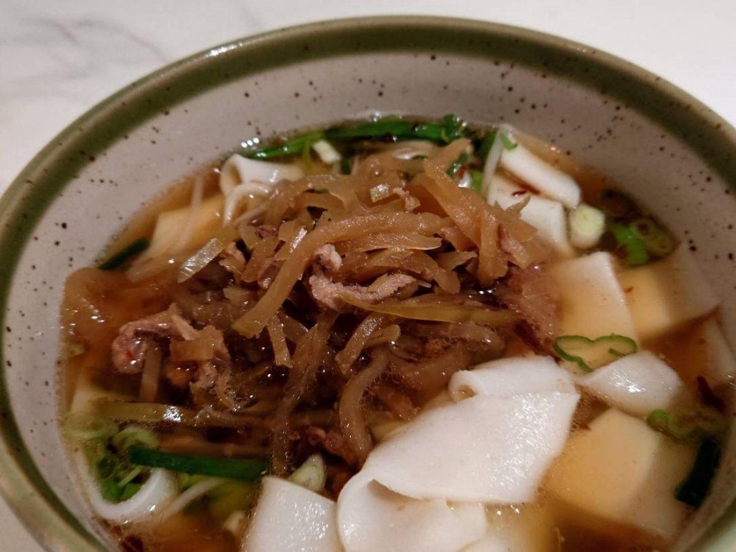 八德介壽路麵店推薦|桃園美食家狂讚的手工餛飩與紅油抄手 八德介壽路麵店推薦|桃園美食家狂讚的手工餛飩與紅油抄手