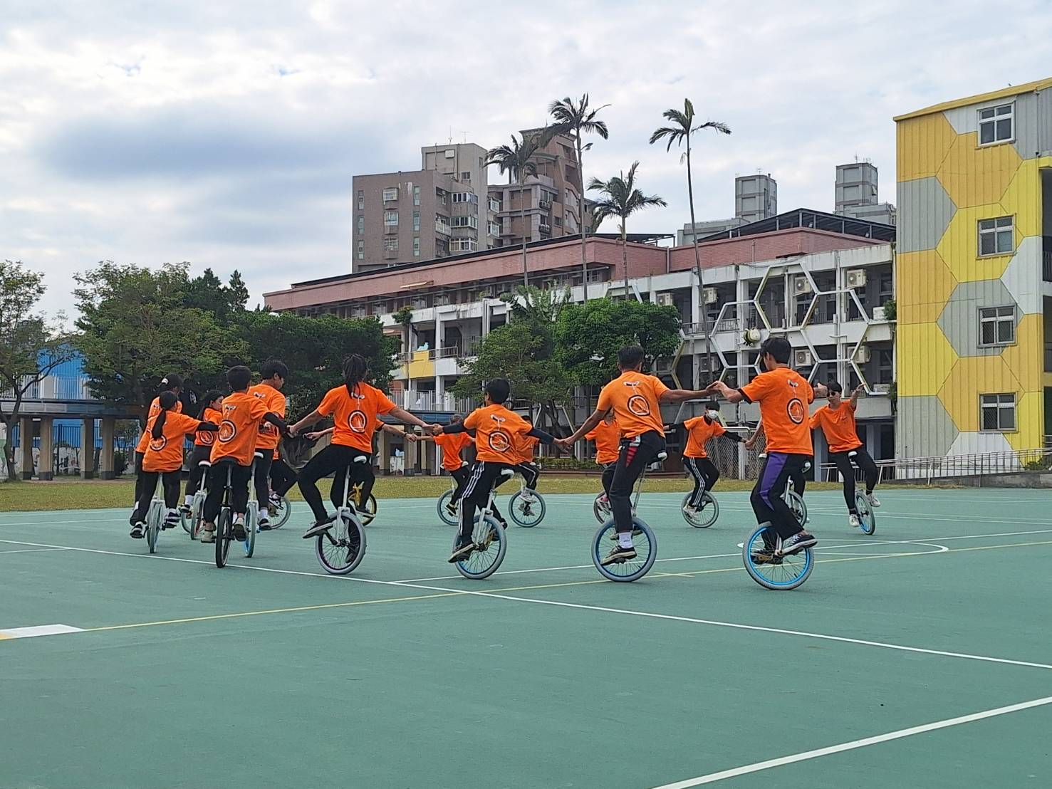 騎出專注力與自信心 獨輪車成為情緒管理的新力量 騎出專注力與自信心 獨輪車成為情緒管理的新力量