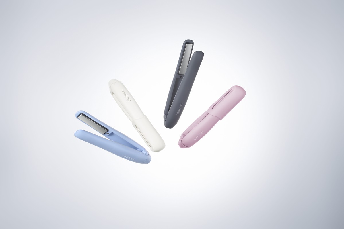 SALONIA推出可為手機充電的「無線離子夾」 12mm纖細緩衝面板 輕鬆打造理想瀏海 SALONIA推出可為手機充電的「無線離子夾」 12mm纖細緩衝面板 輕鬆打造理想瀏海