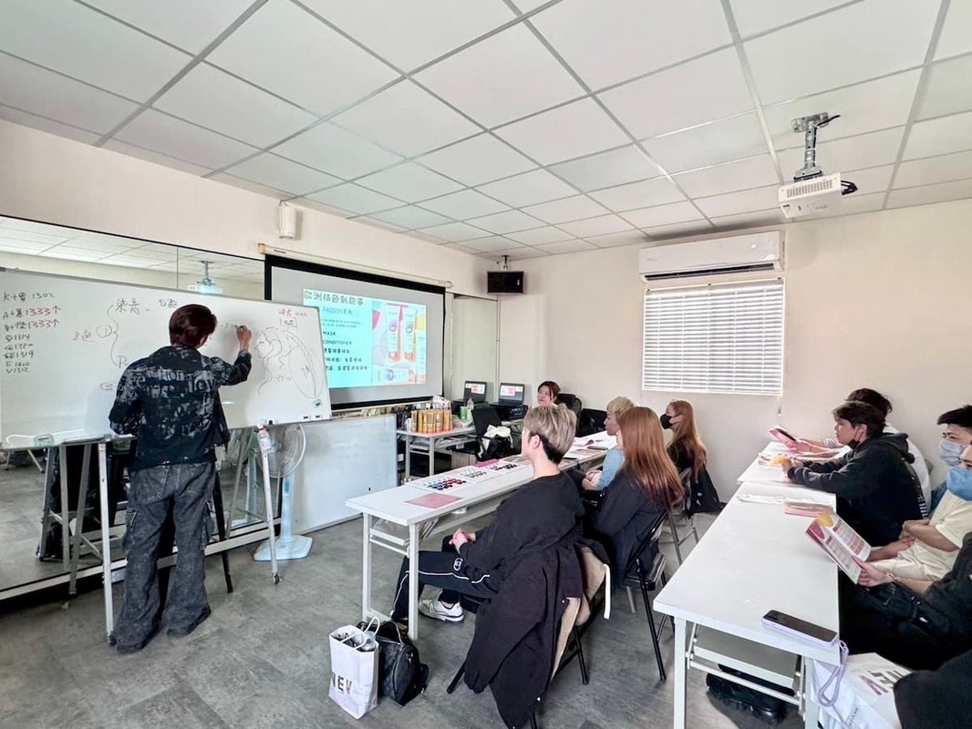 夜間也能剪燙染 台中體驗式美髮沙龍成新趨勢 夜間也能剪燙染 台中體驗式美髮沙龍成新趨勢