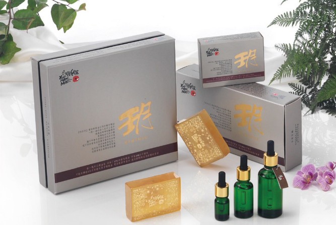 從被丟棄的木料看見可能性「檜味玥手作」以檜木香氣打造高規格手作品牌 從被丟棄的木料看見可能性「檜味玥手作」以檜木香氣打造高規格手作品牌