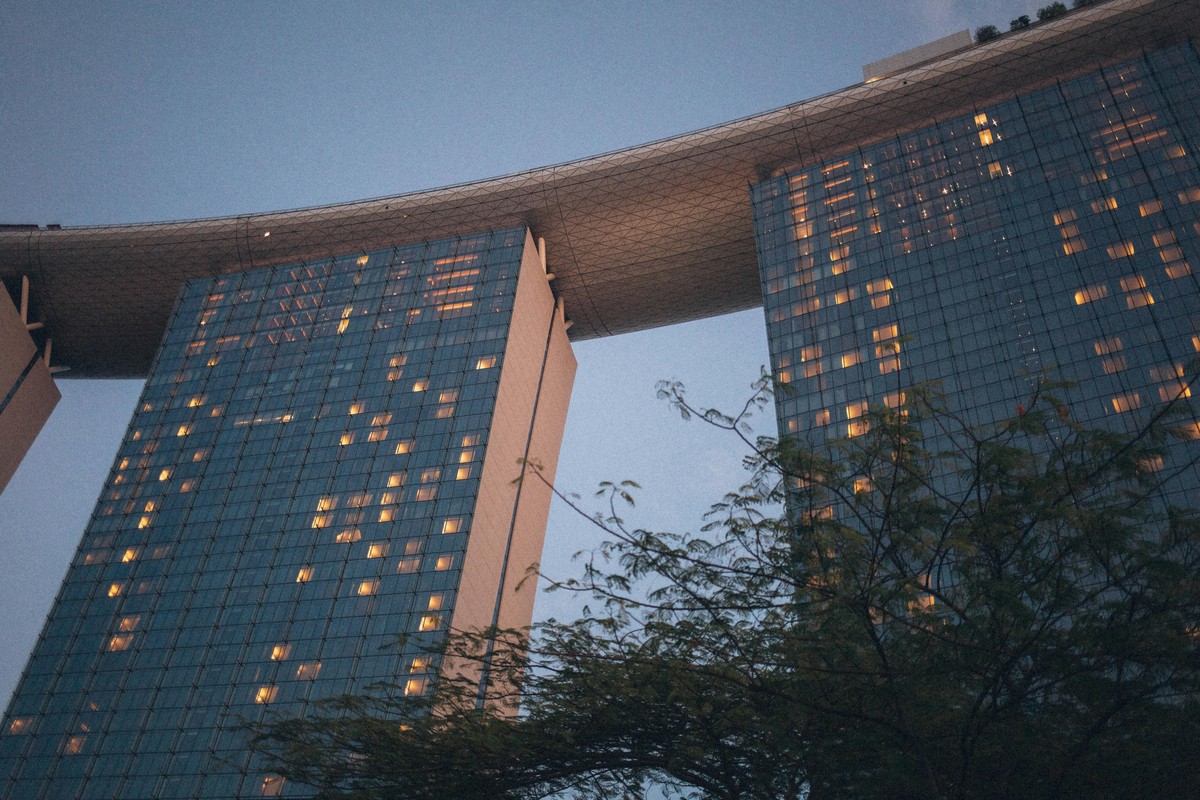 【美中選戰火】加密貨幣銀彈狂潮！FairShake 豪砸 3 億美元成「最強造王者」 兩黨監管大戰一觸即發