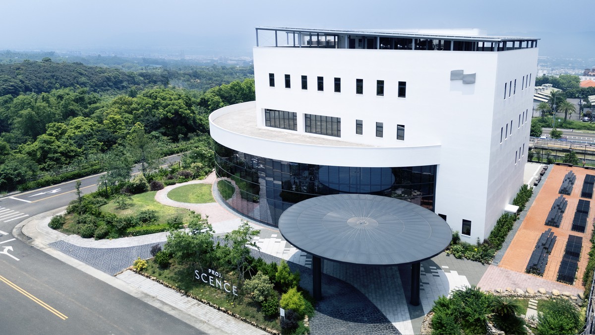 讓品牌被「聞」住的關鍵是什麼?鄭圭雯與亞洲香研所的嗅覺行銷實戰 讓品牌被「聞」住的關鍵是什麼?鄭圭雯與亞洲香研所的嗅覺行銷實戰