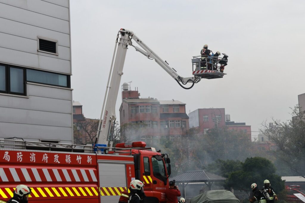 結合「科技救災與電動車火災」情境 新竹縣消防局強化工廠防災韌性 結合「科技救災與電動車火災」情境 新竹縣消防局強化工廠防災韌性
