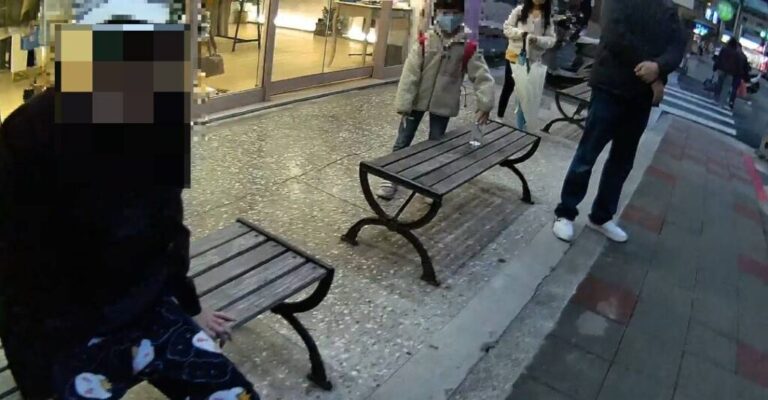 「寒夜迷途」坐路旁　內湖暖警伸援助長者返家