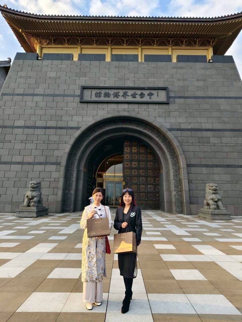 「與覺同行.一杯入心一香入道」 蕭蓓霖率雙咖啡協會捐贈AI行動咖啡吧予中台世界博物館 「與覺同行.一杯入心一香入道」 蕭蓓霖率雙咖啡協會捐贈AI行動咖啡吧予中台世界博物館