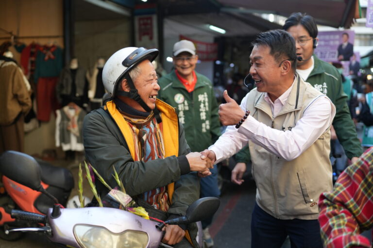 許智傑、邱志偉大岡山聯手出擊！民調前最後衝刺氣勢如虹