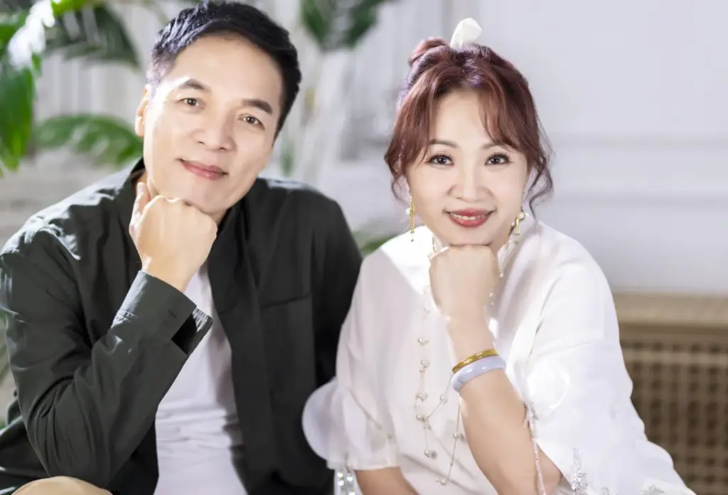 一條根女王小貞姐姐從百貨專櫃小姐到歌壇新人 邀朱永德跨刀合唱 一條根女王小貞姐姐從百貨專櫃小姐到歌壇新人 邀朱永德跨刀合唱