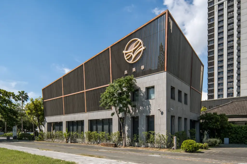 台南杰美學診所宣布人氣啦啦隊成員梓梓擔任年度品牌合作夥伴 台南杰美學診所宣布人氣啦啦隊成員梓梓擔任年度品牌合作夥伴