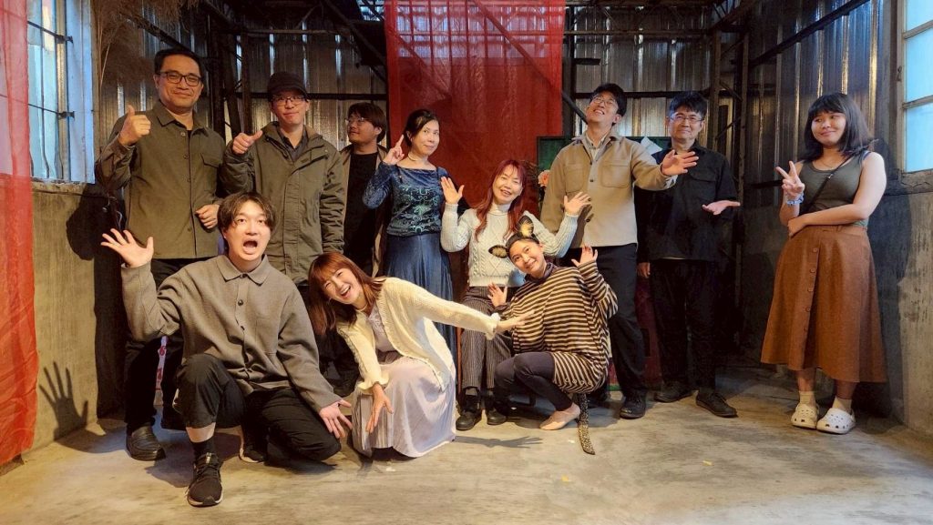 《陳中統醫師–與白色共舞的日子》—當白恐歲月在舞台娓娓道來 《陳中統醫師–與白色共舞的日子》—當白恐歲月在舞台娓娓道來